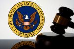SEC приостановила одобренный накануне фонд Grayscale. Компания продолжит добиваться листинга