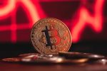 Polymarket: большинство ставит на падение биткоина ниже $100 000 к 2026 году
