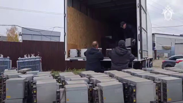 
                    В Иркутске ликвидировали одну из крупнейших незаконных майнинг-ферм
                